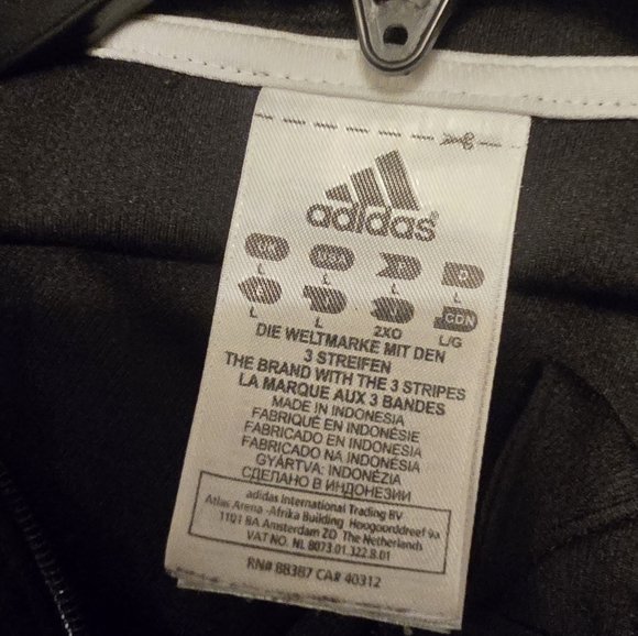 MOST REASONABLE OFFERS ACCEPTED!MEN'S ADIDAS ATHLETIC WEAR - Picture 5 of 5